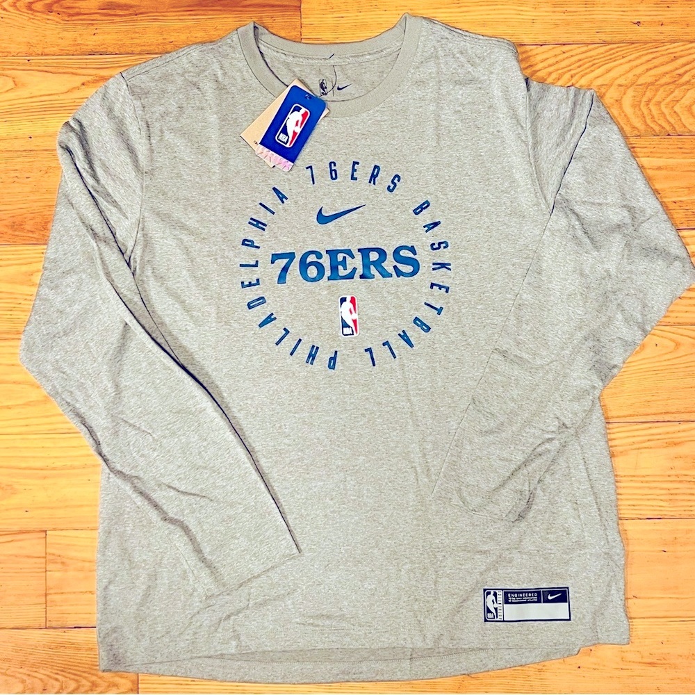 Nike Philadelphia 76ers Gray Long Sleeve Shirt